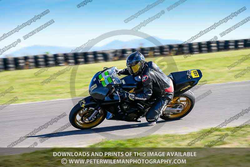 anglesey no limits trackday;anglesey photographs;anglesey trackday photographs;enduro digital images;event digital images;eventdigitalimages;no limits trackdays;peter wileman photography;racing digital images;trac mon;trackday digital images;trackday photos;ty croes